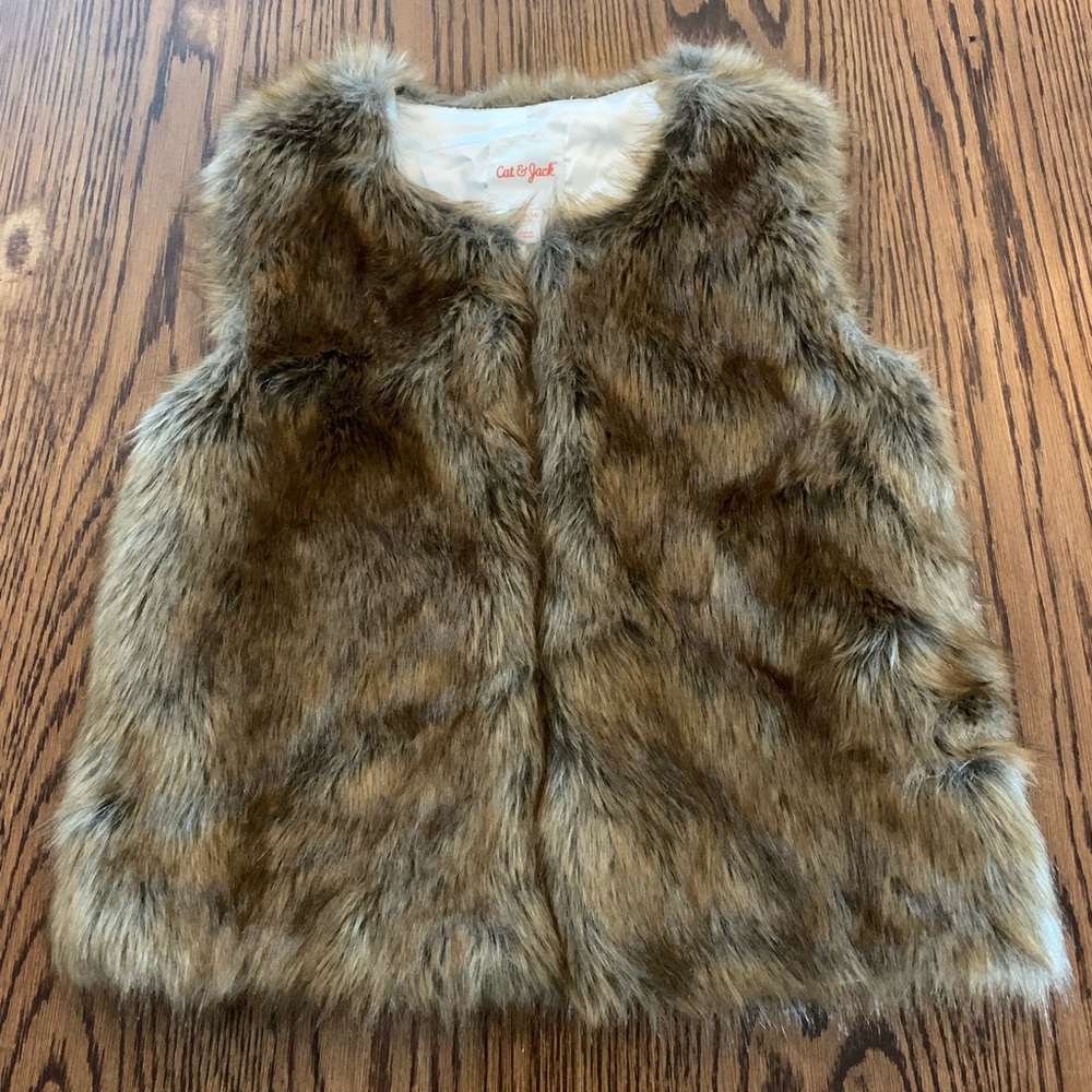 Girls Fur vest silk lined in brown fur